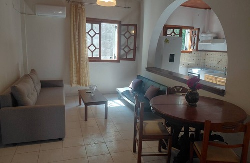 Termenades House | Antistoni Cozy house in beautiful Agros with AC