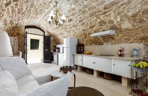 Old Town Rethymnon Apartment | Antonia's Red apartment deluxe with roof terrace - Old town view