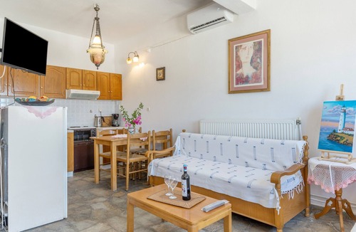 Livadi Apartment | Apartment 'Agnadi' with Sea View, Balcony and Air Conditioning