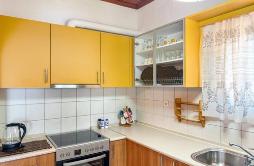 Dafnata Apartment | Apartment 'Andromaches Family Room with Balcony' with Sea View, Wi-Fi and Air Conditioning