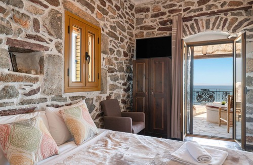 Kokkala Apartment | Apartment 'Castle Rizaraki 206' with Sea View, Wi-Fi and Air Conditioning