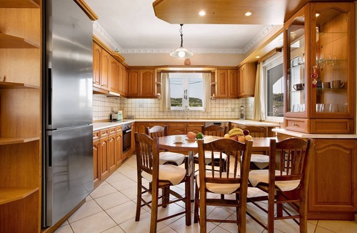 Agalas Apartment | Apartment 'Christine's House' with Private Pool, Wi-Fi and Air Conditioning