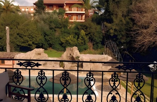 Limni Apartment | Apartment 'Corfu Club Standard 1' with Shared Pool, Wi-Fi and Air Conditioning