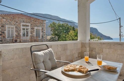 Panormos Apartment | Apartment 'Double Studio No 1' with Sea View, Wi-Fi and Air Conditioning