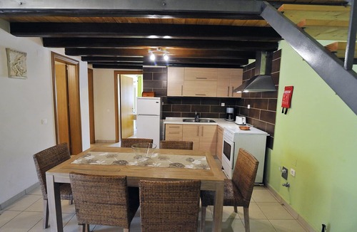Agios Spyridon Corfu Apartment | Apartment Eros - Private Patio with Garden View