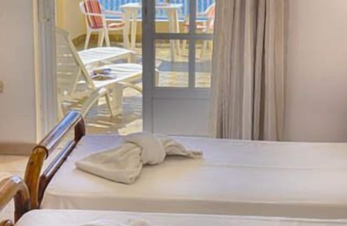 Agios Georgios Pagon Apartment | Apartment for 2 people with a beautiful sea view just 50m from the beautiful sandy beach