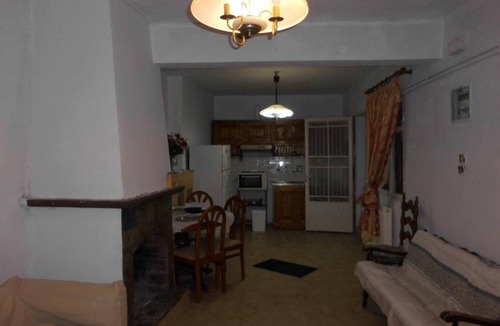 Kritsa Apartment | Apartment 'Giorgio' with Mountain View, Wi-Fi and Air Conditioning