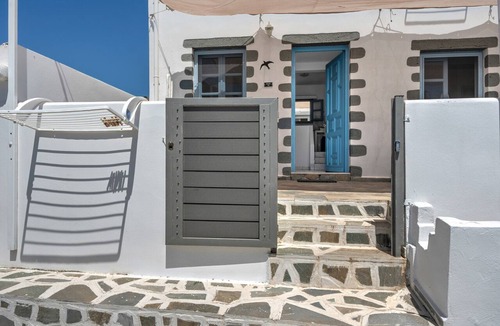 Grikos House | Apartment In A Hotel 'Pico Bello Patmos 10' with Mountain View, Wi-Fi and Air Conditioning