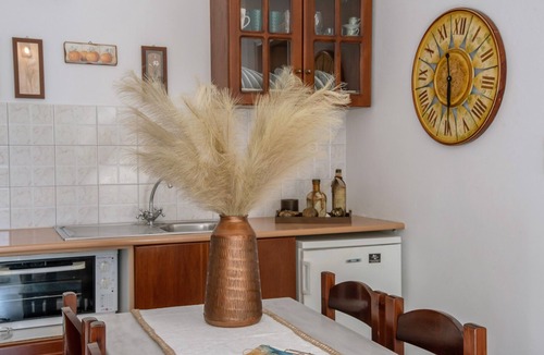 Agios Prokopios Apartment | Apartment In A Hotel 'Sun Rock Boutique - Villa Gerani' with Private Terrace and Air Conditioning