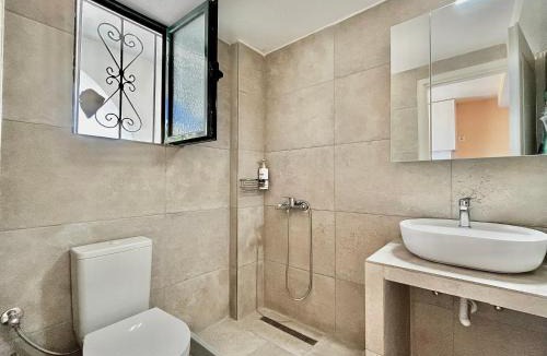 Gaitanion House | Apartment in villa Denastasia