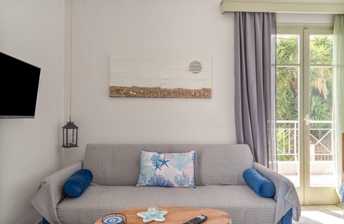 Eleios-Pronnoi Apartment | Apartment 'Maistrali First Floor 1' with Sea View, Wi-Fi and Air Conditioning