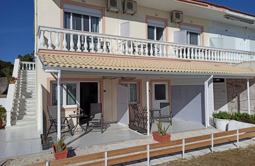 Marathias Apartment | Apartment 'Marathias 5002' with Sea View, Wi-Fi and Air Conditioning