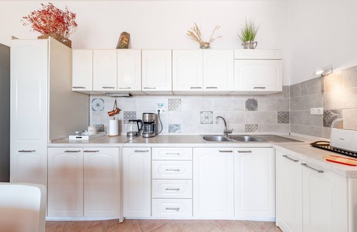 Benitses Apartment | Apartment 'Mountain Retreat' with Sea View, Balcony and Wi-Fi