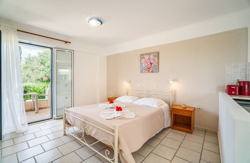 Arillas Apartment | Apartment 'Premier Studio Downstairs 9' with Sea View, Wi-Fi and Air Conditioning