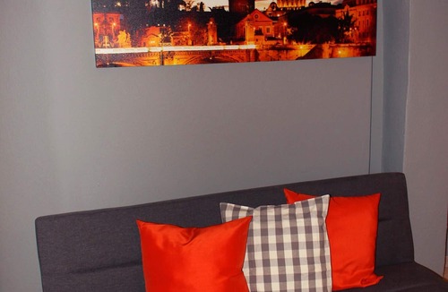 Old Town Apartment | Apartment Sleeps 2 with Free Parking