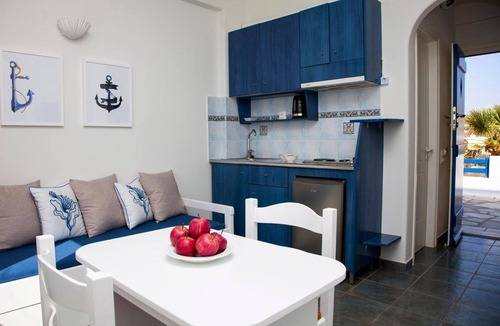 Logaras Apartment | Apartment 'The Mediterranean Junior Suite' with Sea View, Wi-Fi and Air Conditioning
