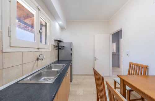 Kavos Apartment | Apartment 'Two Bedroom 3' with Wi-Fi and Air Conditioning