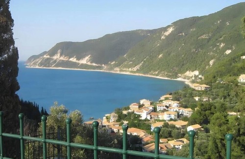 Agios Nikitas Apartment | Apartment 'Villa Milia - 2' with Sea View, Wi-Fi and Air Conditioning