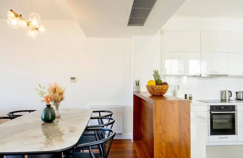 Agios Nikolaos Apartment | Apartment 'With Lake View, Jacuzzi' with Sea View, Wi-Fi and Air Conditioning