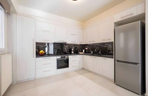 Heraklion Apartment | Apartment 'Zoelgrek Luxury Suite 1' with Private Terrace, Wi-Fi and Air Conditioning