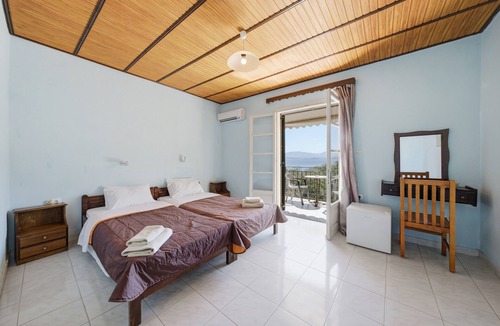 Apraos Apartment | Apraos Bay Hotel Room 3 Studio with Sea View, Wi-Fi and Air Conditioning