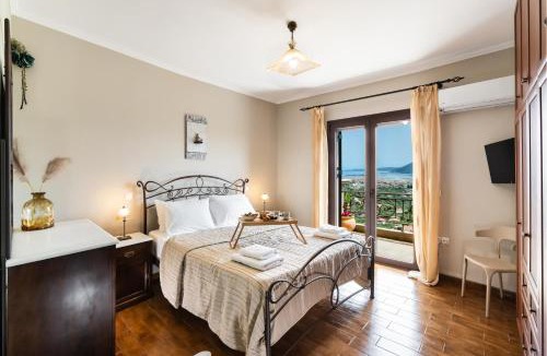 Apolpaina House | Aquilina