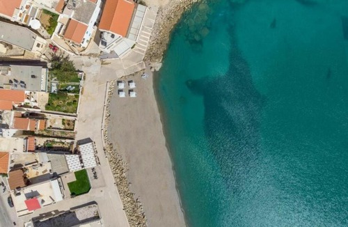 Kolymvari House | Aria apts 100 m from the beach by PosarelliVillas