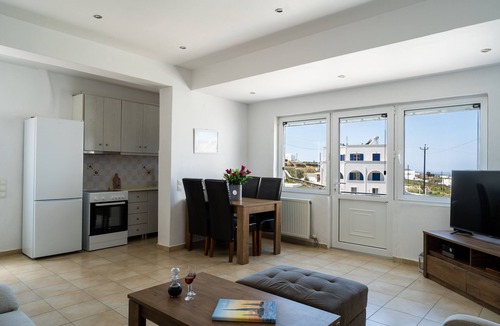 Pyrgos House | Aroma Cavas