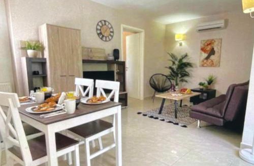 Pitharion Apartment | Artdeco Luxury Suites