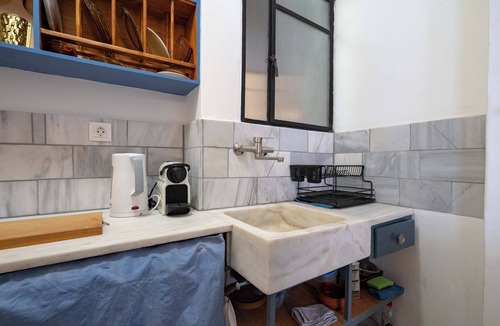 Attiki Apartment | Artistic Bright Apartment – Attiki Metro by ΜΡS