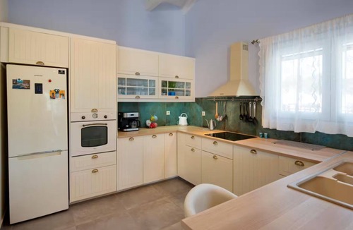 Mpogdanatika House | Artists villas Vasia