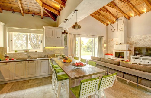 Neromilos Villa | Astarte Villas - Laalu Private Villa with Pool