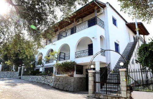 Kato Korakiana Apartment | Athina Apartments