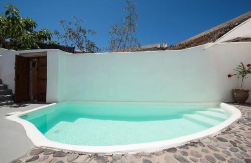 Megalochori Villa | Athinais Mansion
