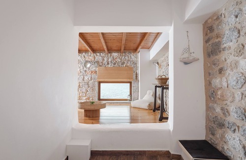 Neo Itilo Villa | Aura Seafront Villa, Bill & John Peloponnese