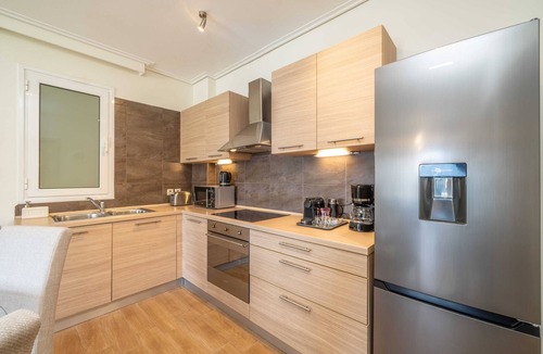 Karavomylos Apartment | Aura Seaside Apartment - 5 min Walk to Melissani Lake