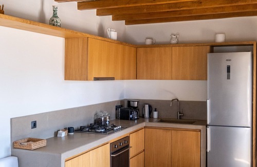 Exomvourgo House | Avdos Olive House · off-grid Cycladic retreat