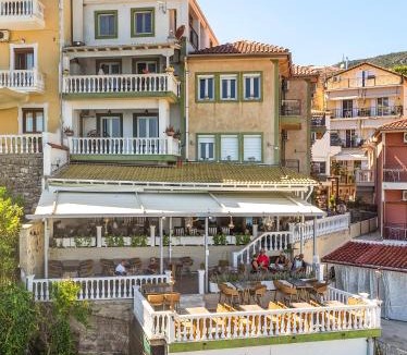 Parga Hotel | Avra