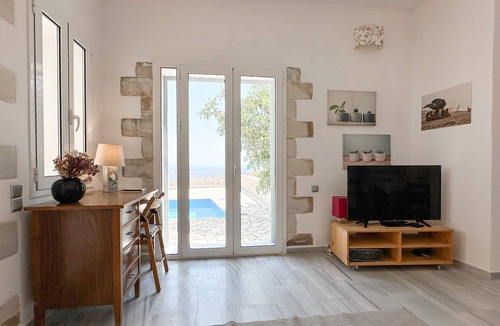 Kokkinon Khorion House | Awesome home in Plaka