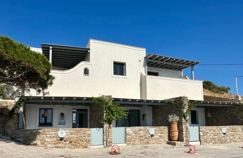 Parasporos House | Azure Breeze Studios 1