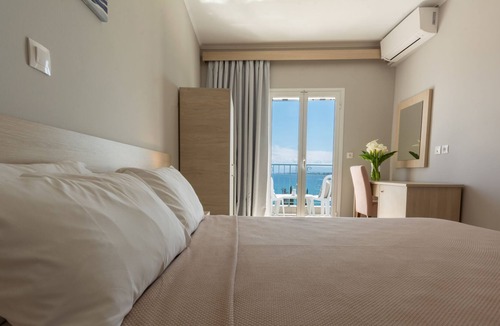 Petriti Bed & Breakfast | B&B in South Corfu with Sea View