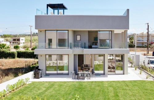 Maleme Villa | Beach Sand Villas - Beachfront Roof Pool Seaviews