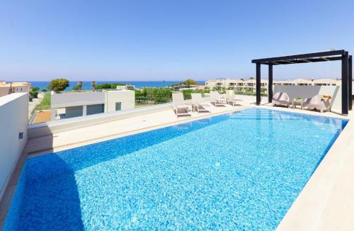 Maleme Villa | Beach Sand Villas - Beachfront Roof Pool Seaviews