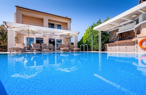 Kato Gouves Villa | Beach Villa Penelope with private pool