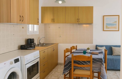 Agia Pelagia Apartment | Beachfront Panorama Aprtmnt - Kythira Seafront Gem