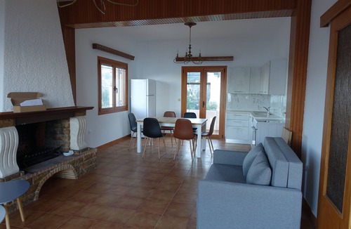 Troizinia Villa | Beachfront vacation home, beautiful view, large garden