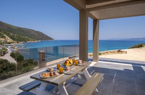 Angon Villa | Beachfront Villa Fteri