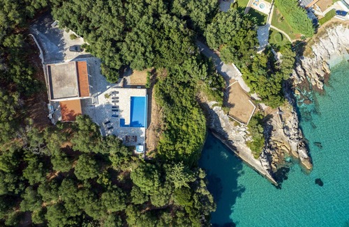 Agios Spyridon Corfu Villa | Beachfront Villa Seasun - Luxury Villa by the Sea in Corfu, Greece