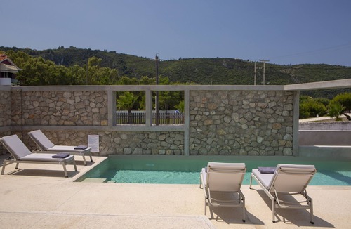 Agios Ioannis Villa | Beachfront Villa Thoe