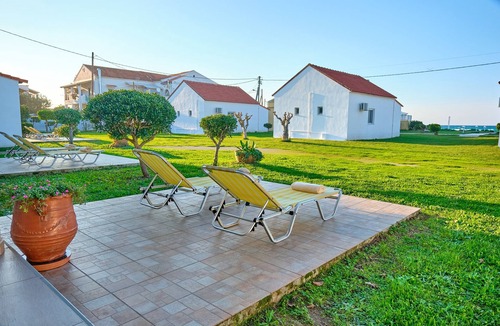 Acharavi Apartment | Beachside Bungalow 8 Acharavi Corfu